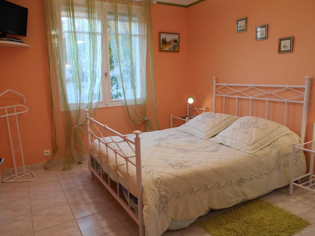 אורנג' Les Tilleuls B&B חדר תמונה